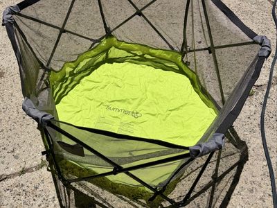 Summer Infant Pop N' Play Portable Playard Hexagon Indoor/Outdoor Playpen with Carry Bag