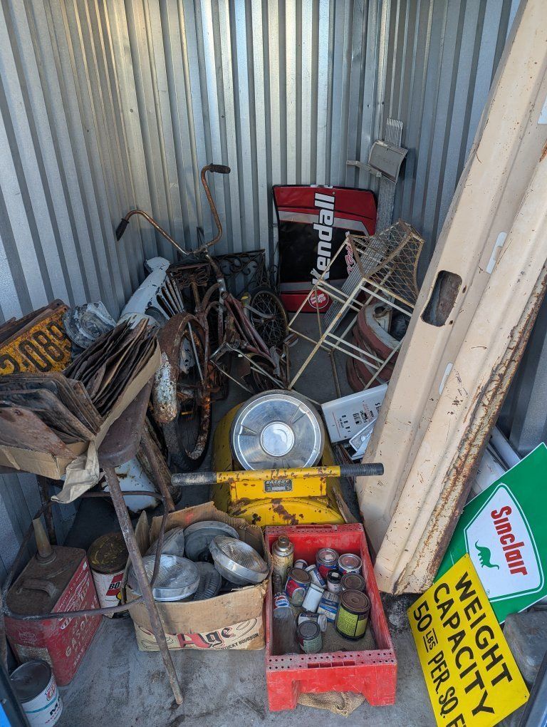May Automotive/Petroliana Storage Unit Estate Sale