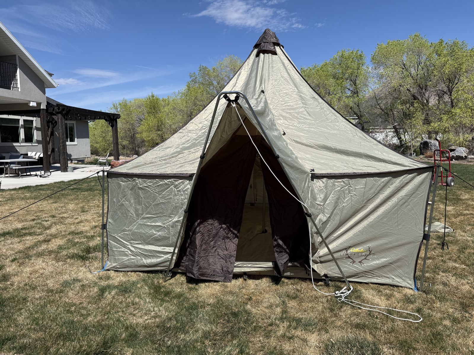 10x10 Cabelas Alaknak Wall Tent