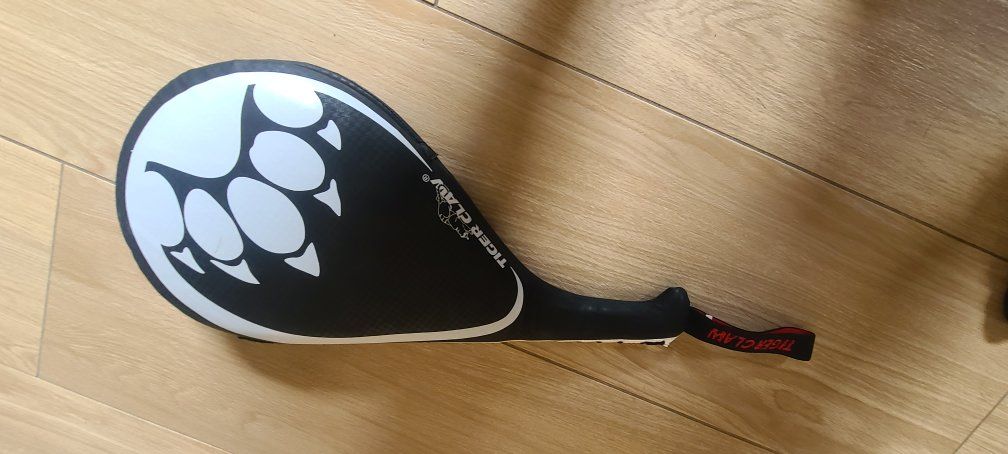 Tiger Claw clapping Target for martial arts