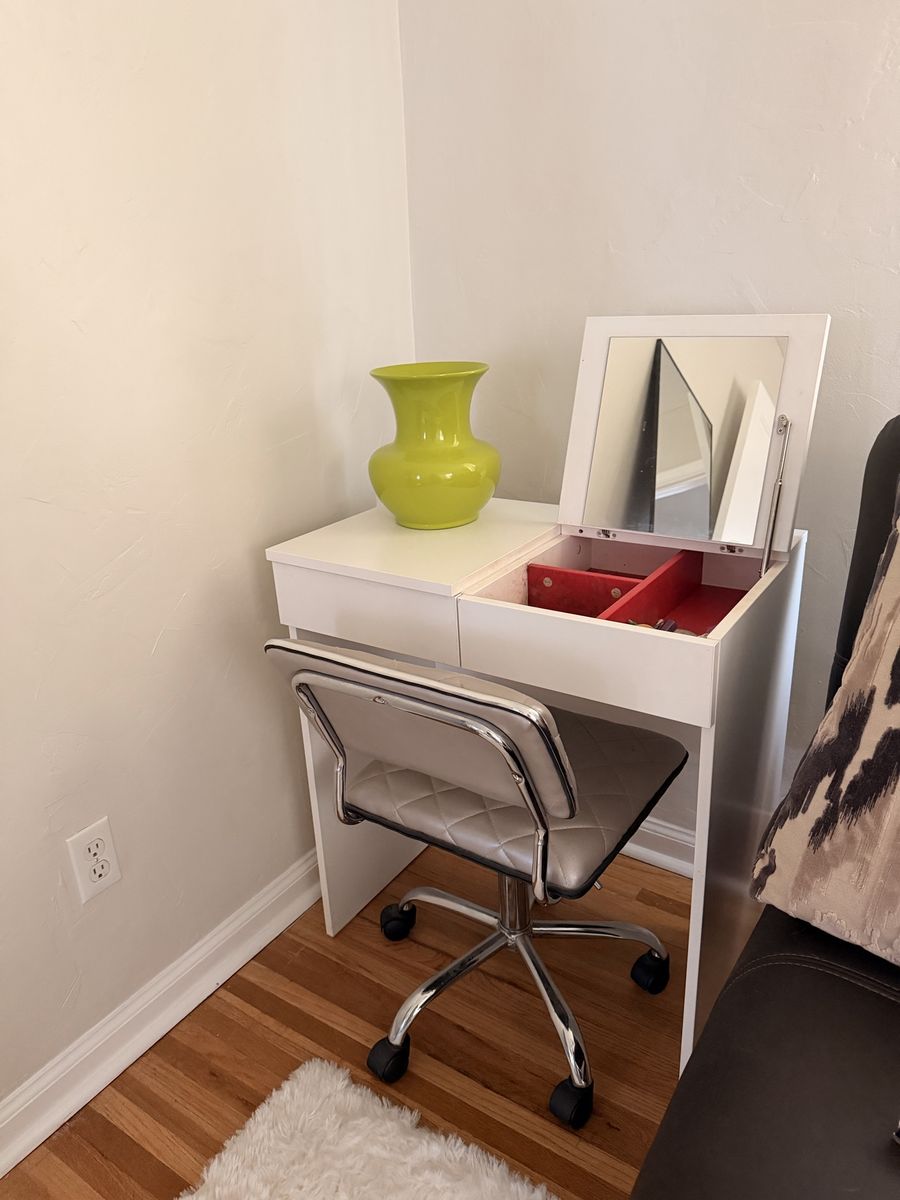 White Vanity Desk Duo