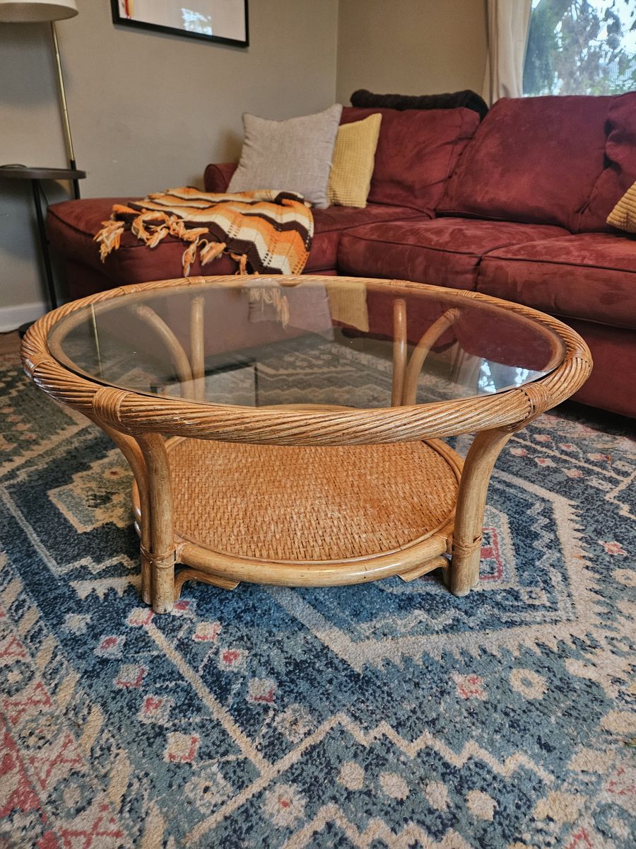 Round Rattan Table