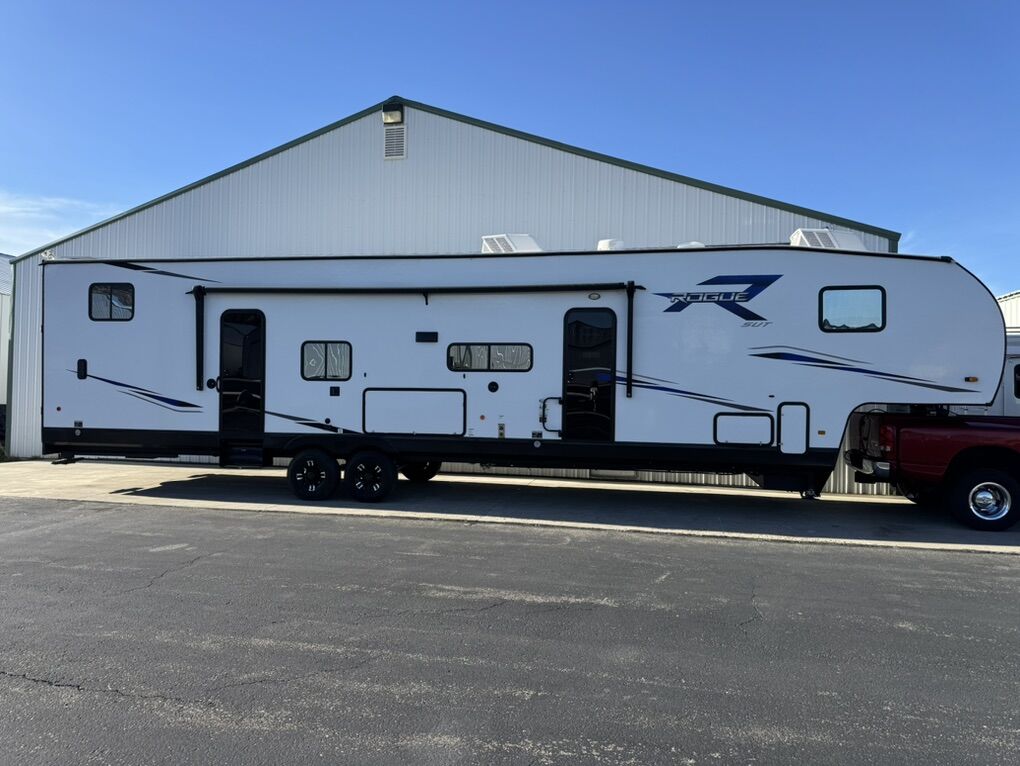 2024 Forest River Vengance 357-SUT 17' Garage