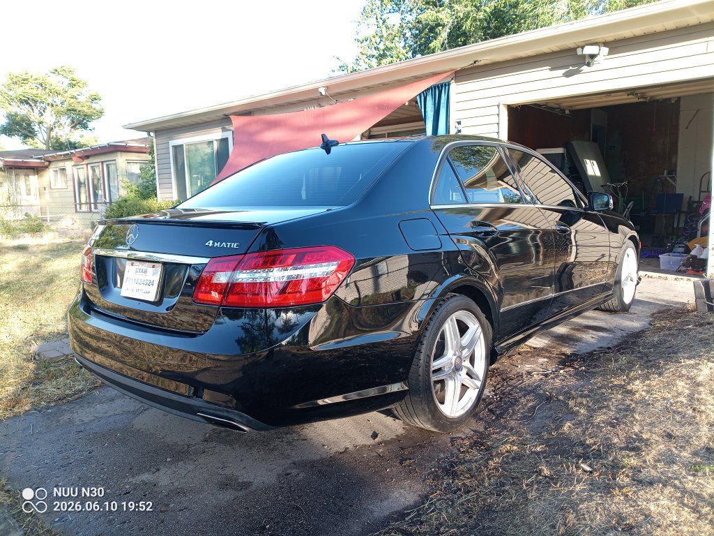 Main image 4