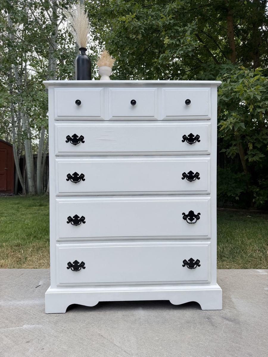 Cute Wood White Dresser