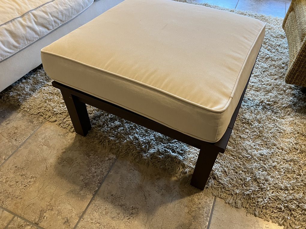 Pottery Barn Foot Stool Outdoor