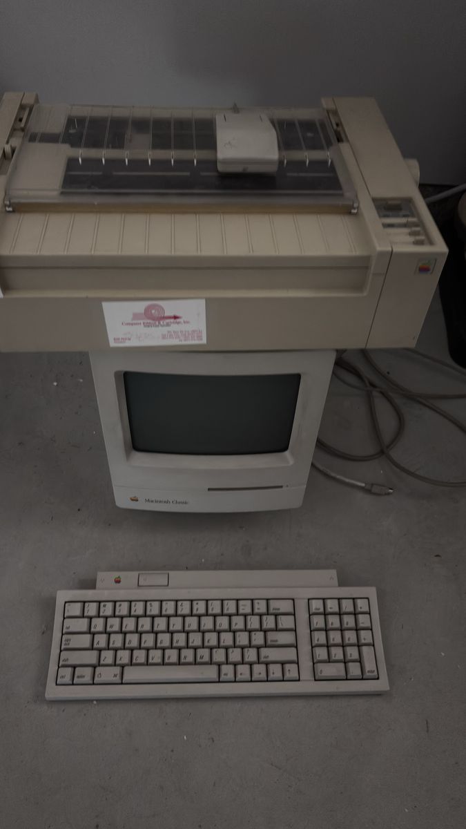 Macintosh Classic Computer, 1990's, Working, Mouse, keyboard, and printer included with all cables.