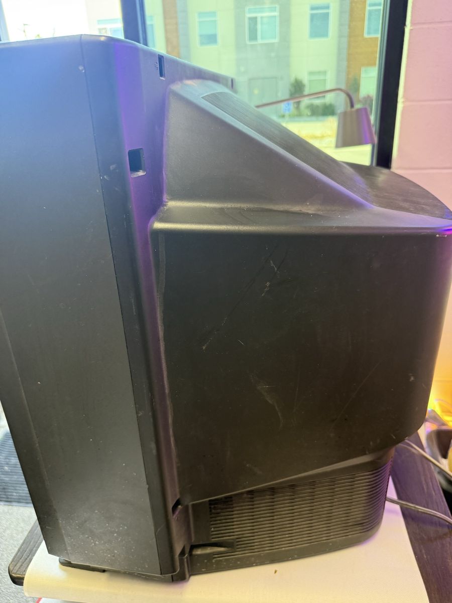 Main image 6