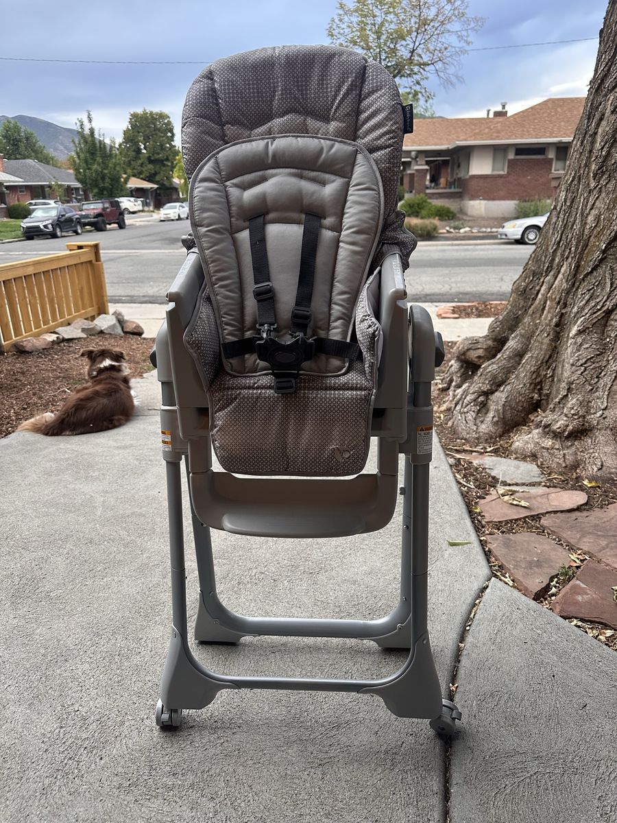 Babytrend High Chair