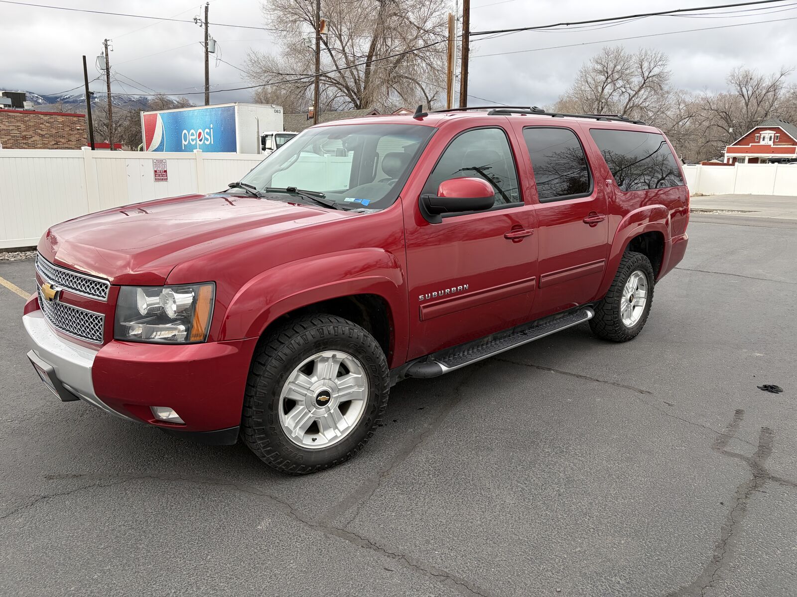 2013 CHEVROLET SUBURBAN LT