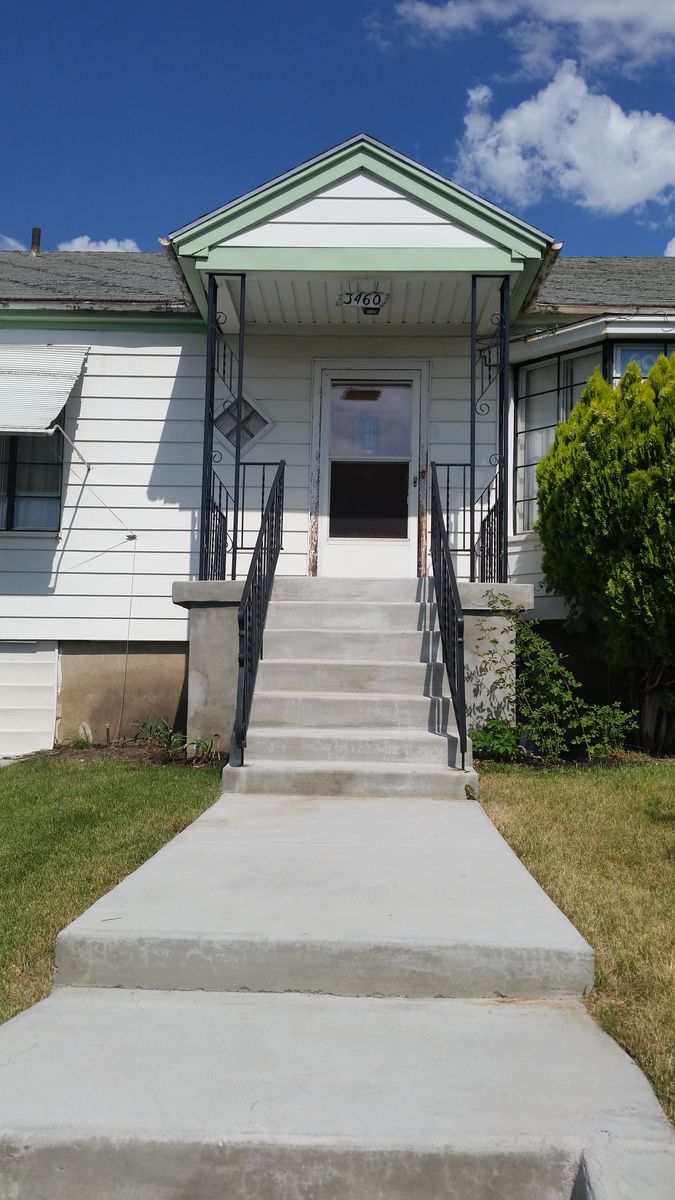 Main image 3
