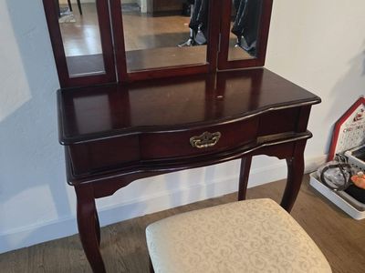 Vanity Desk