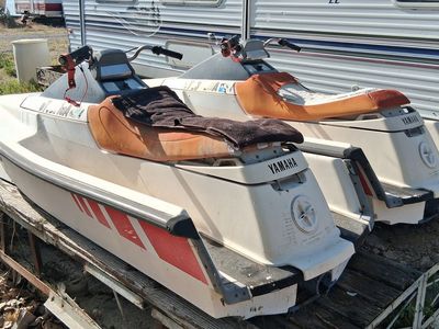2 1988 YAMAHA WAVERUNNERS ***YES RUNS***