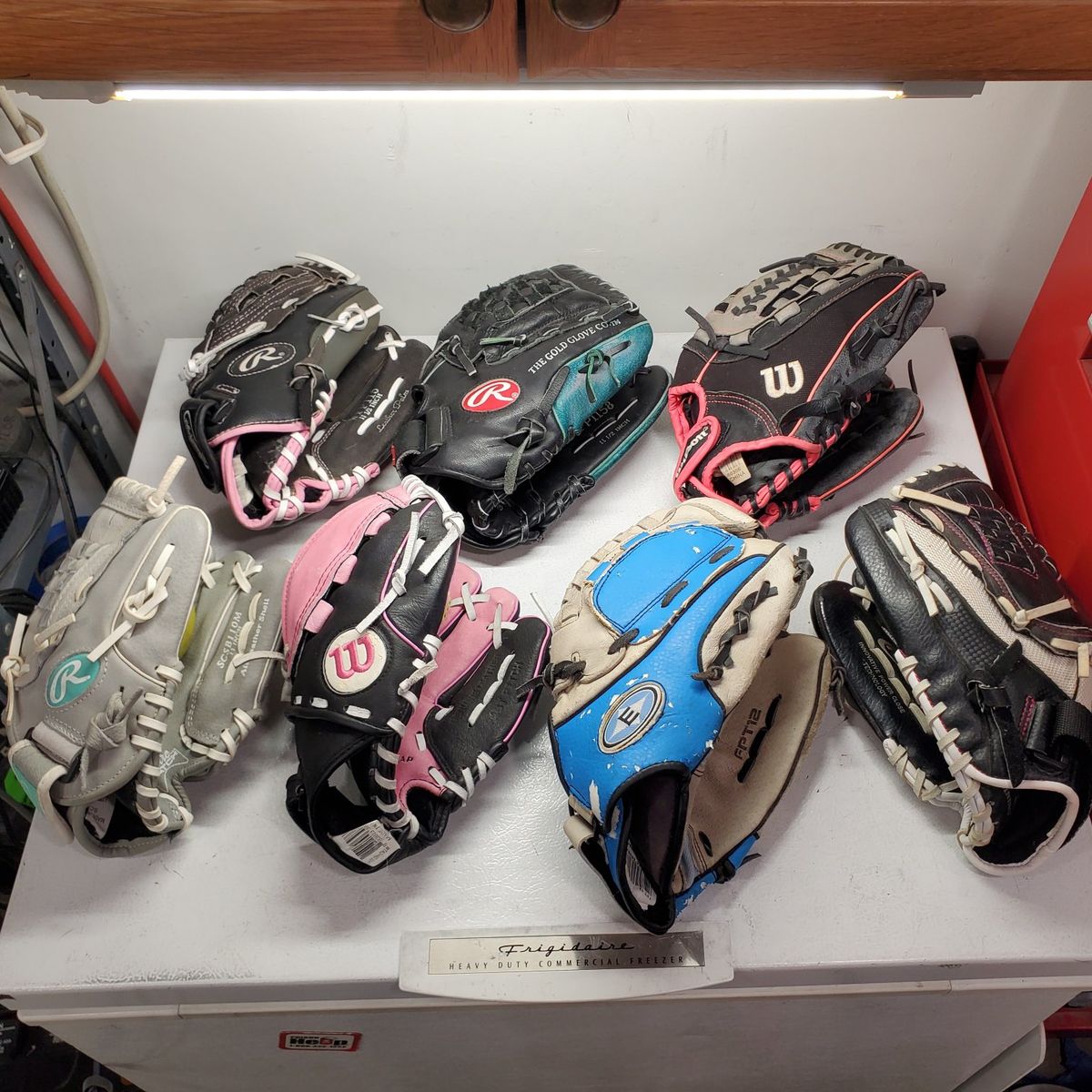 Fastpitch Softball Mitts