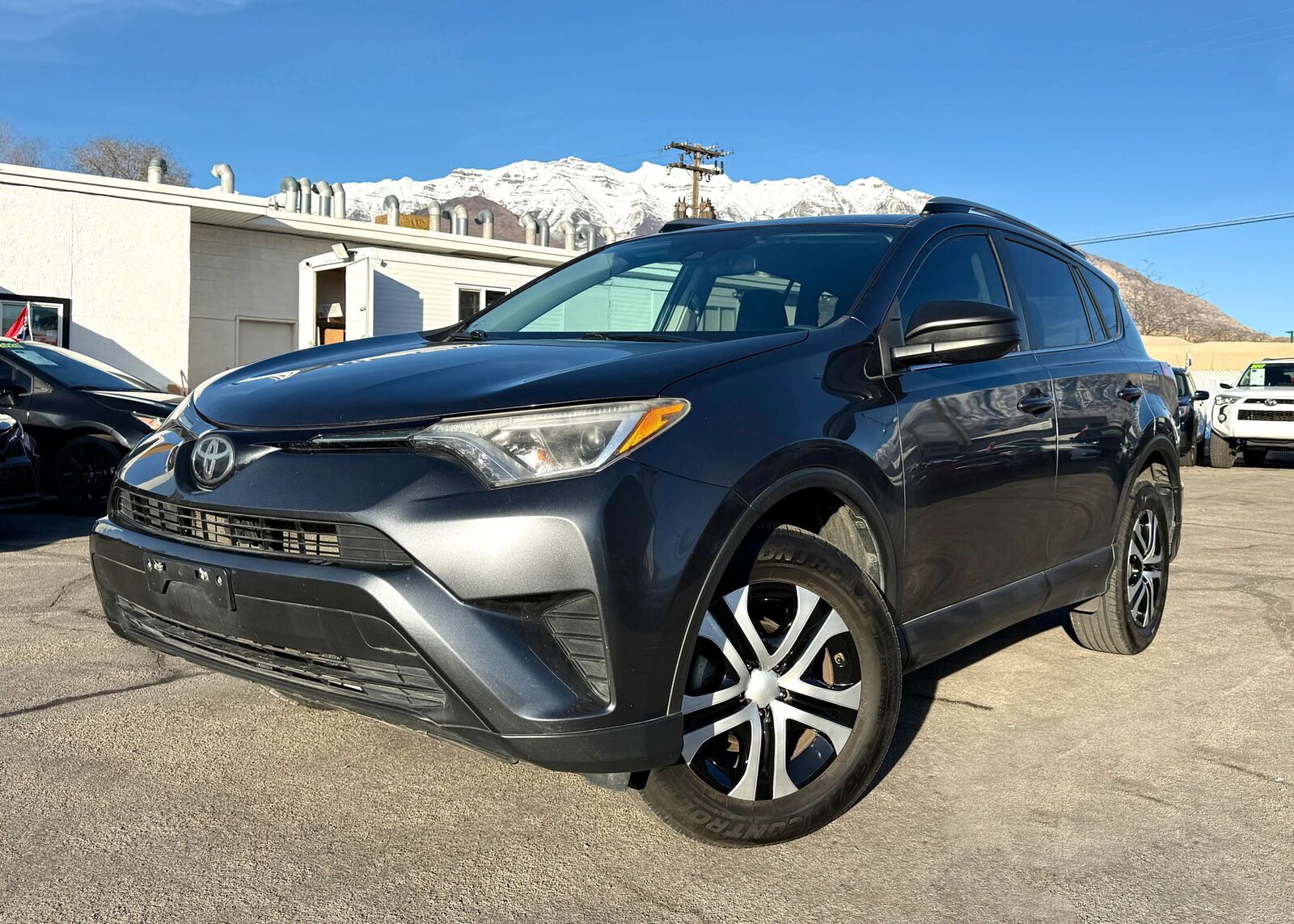 2017 TOYOTA RAV4 LE