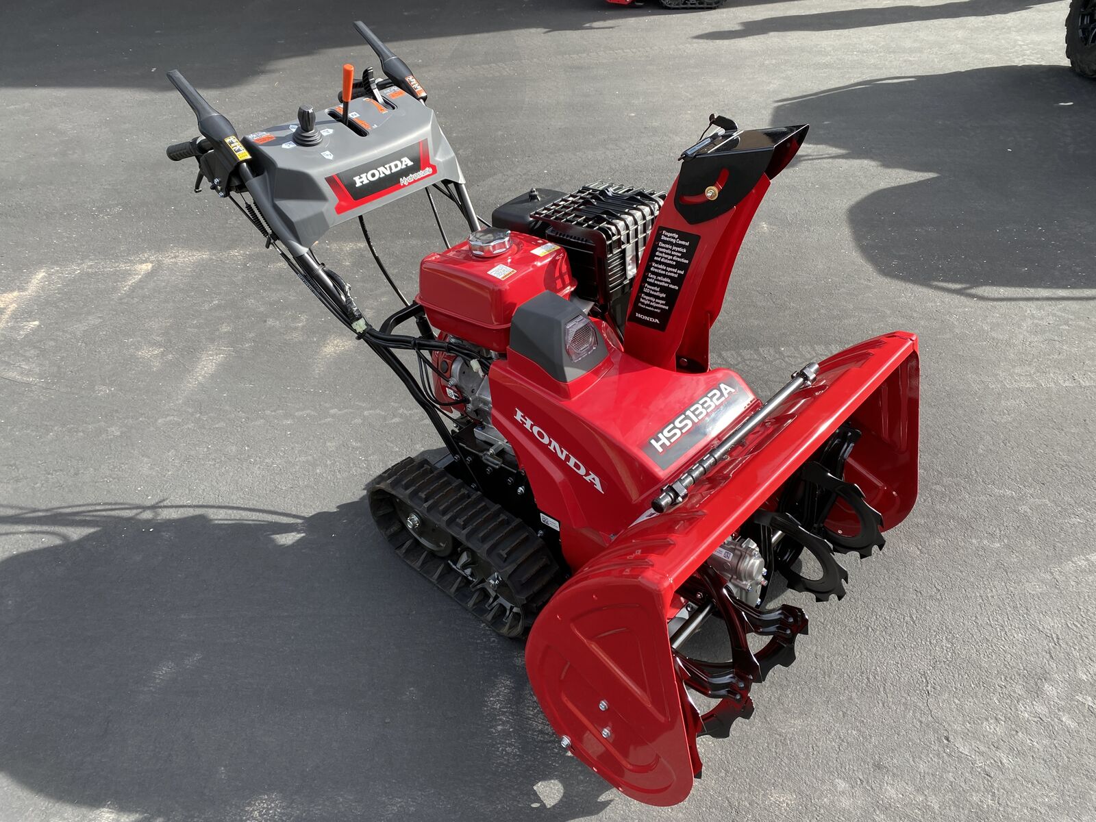 2024 Honda HSS1332AAT Snow Blower