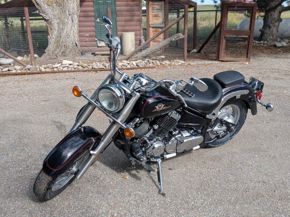 Yamaha V-Star 650 Custom Cruiser Motorcycle - Black, 13,877 Miles