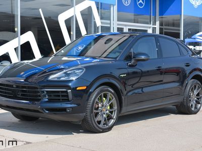 2022 Porsche Cayenne E-Hybrid Coupe