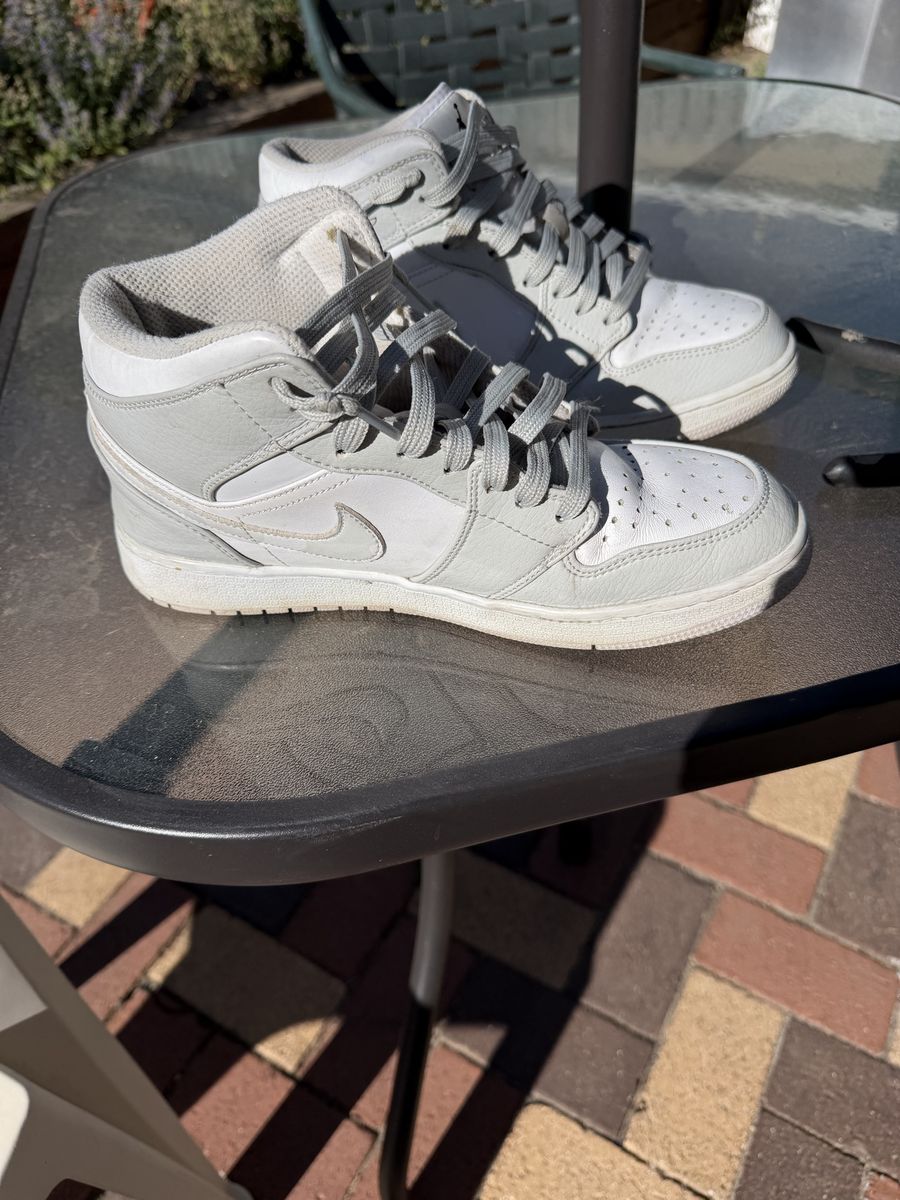 Nike Air Jordan’s 1 Retro Mid Swoosh Grey Camo EU Sz 41