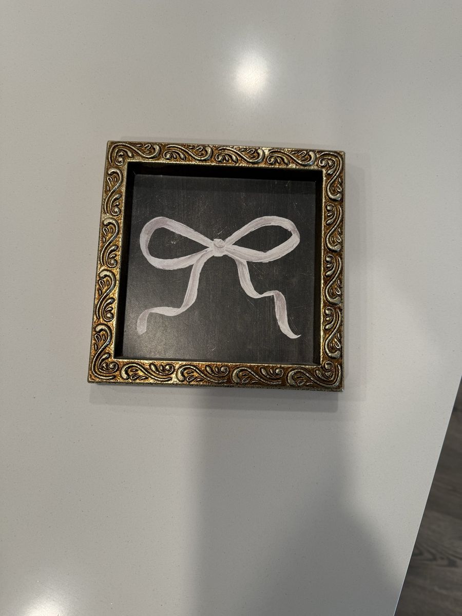 Bow Decor Picture
