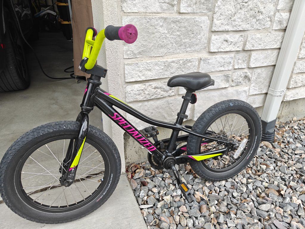 Specialized Riprock 16” kids bike