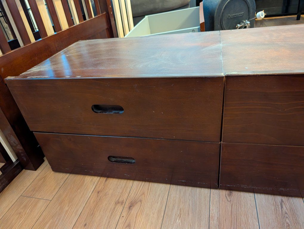 Main image 4