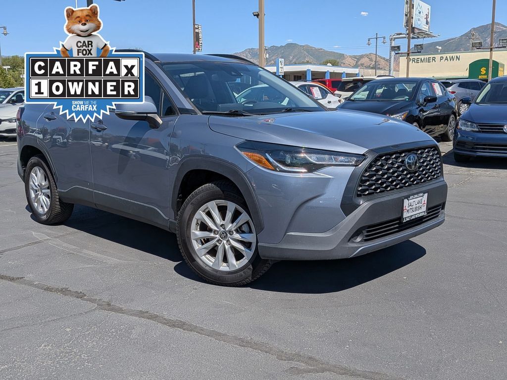 2022 Toyota Corolla Cross LE