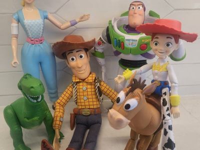 Toy Story Figure Lot (6 Characters) - Woody, Buzz, Jessie & More!