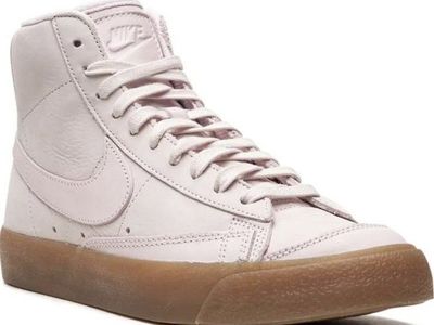 Nike Blazer Mid Premium Pearl Pink Gum Sneakers Women's DQ7572-600 | Size 9.5