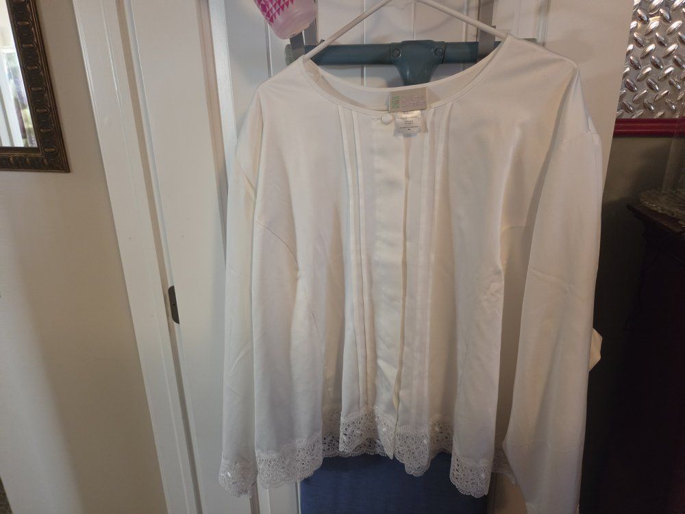 Temple Blouse  Women's 4X