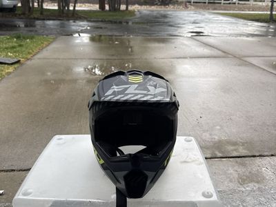 Fly Racing Kinetic helmet