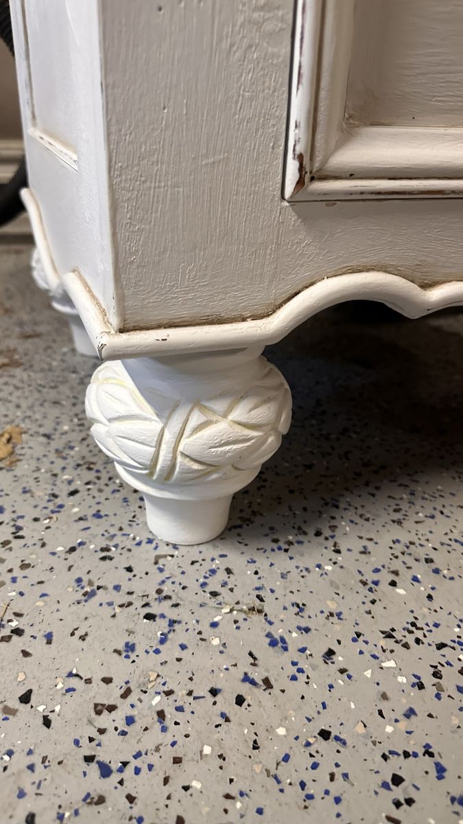 Main image 3