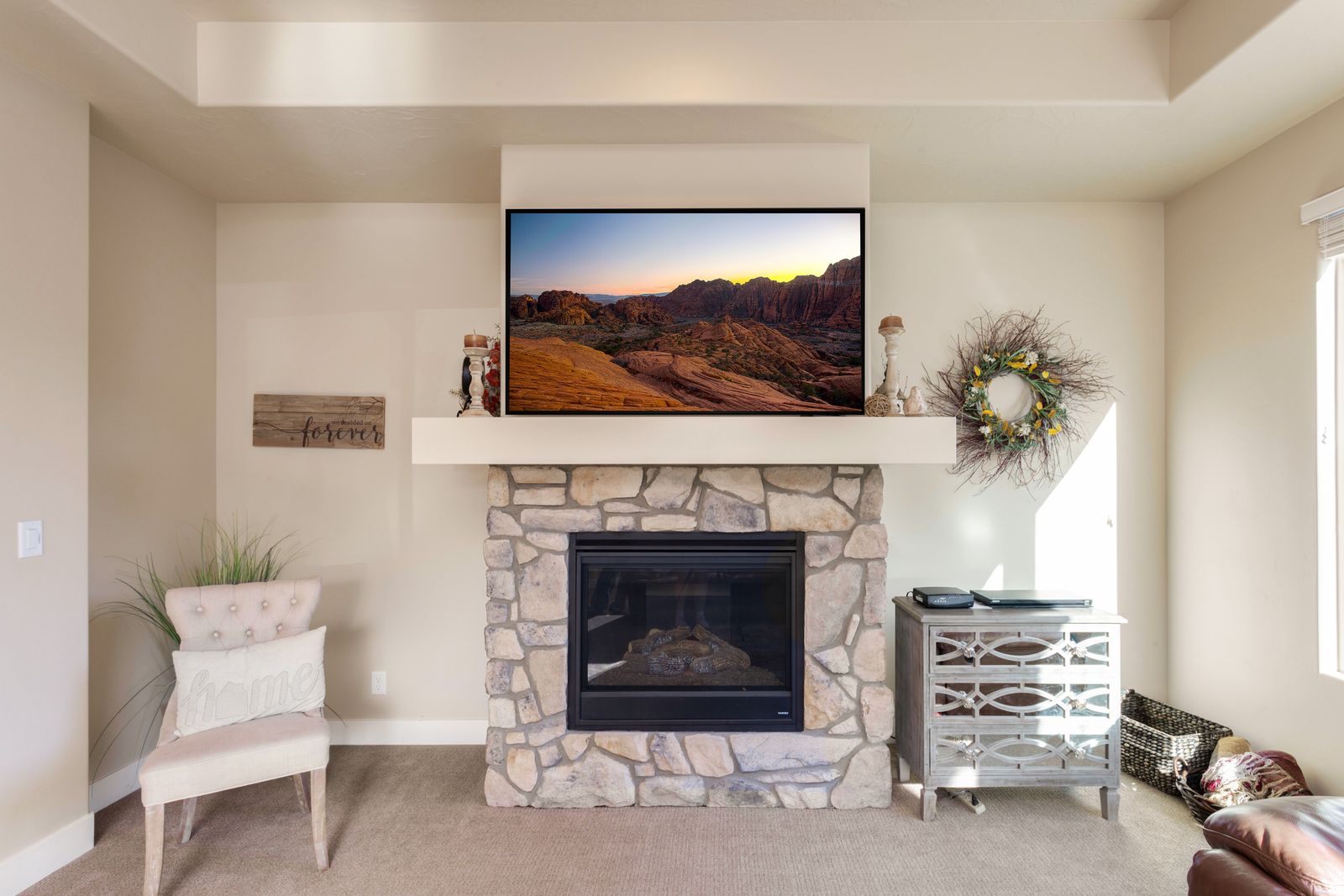 Main image 5