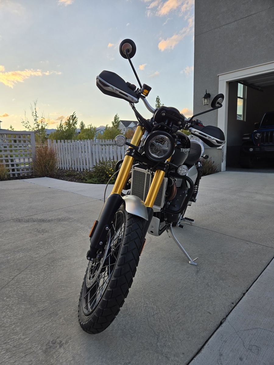 2023 Triumph Scrambler XE