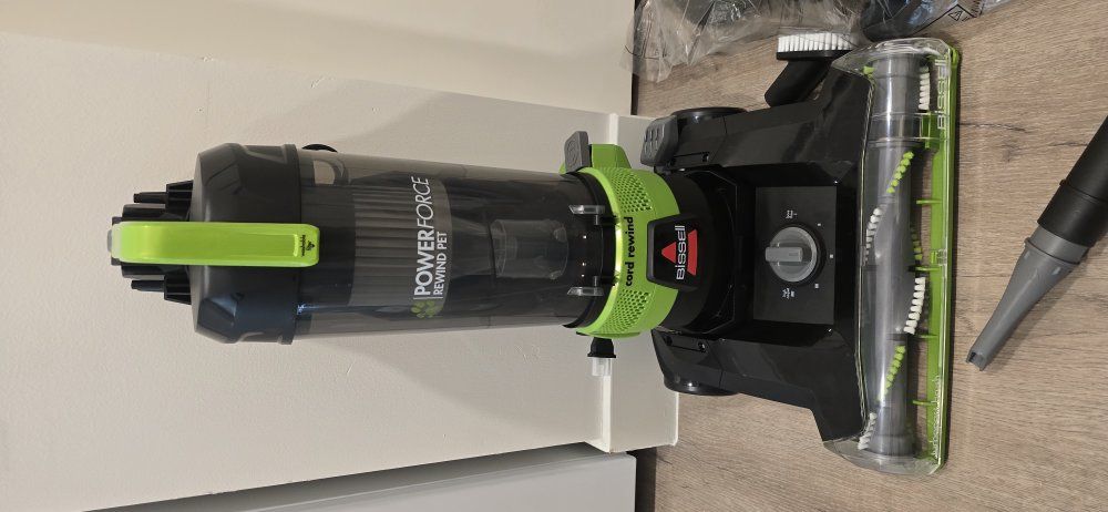 Brand New Bissell PowerForce Compact Vacuum - Read