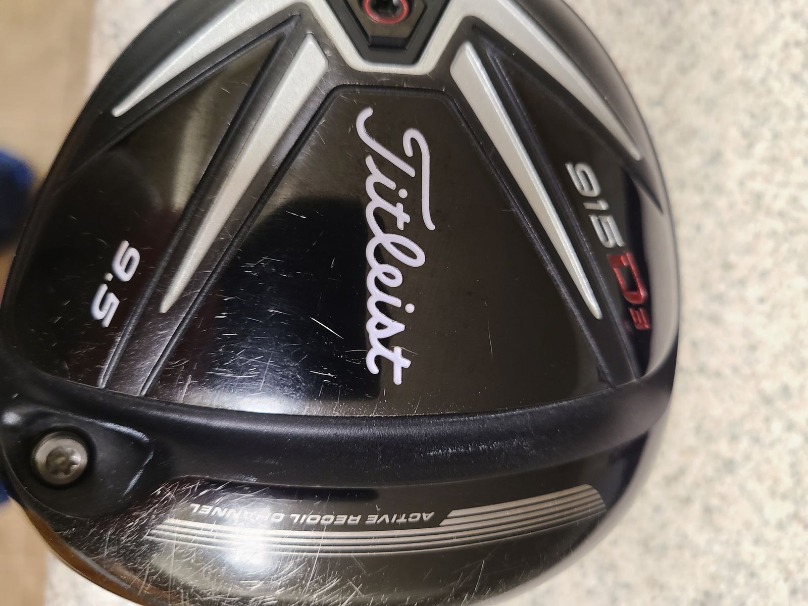 Titleist 915 D3 9.5* golf driver RH ALDILA black ROGUE shaft