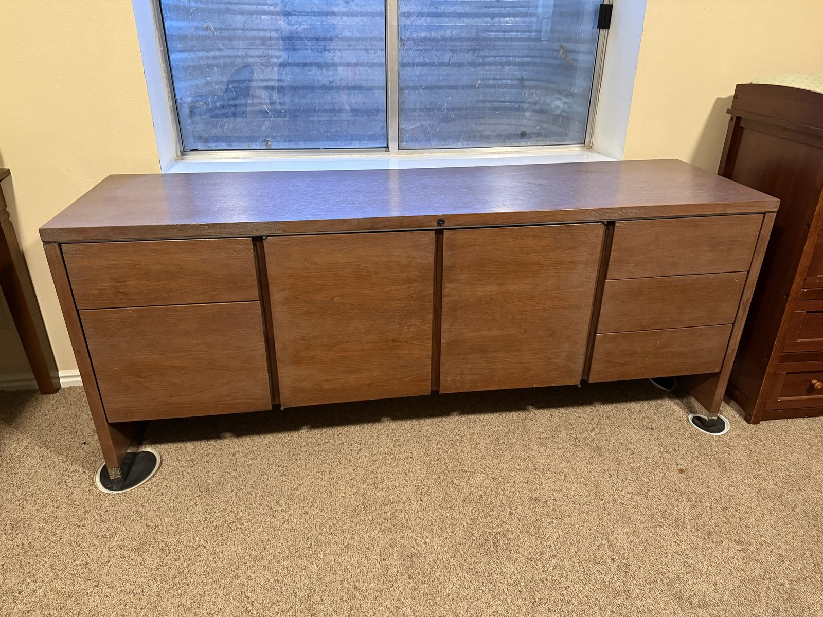Cradenza - Walnut