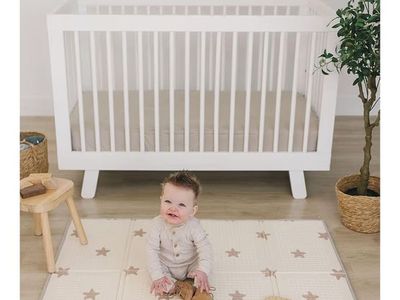 Bubba Bear Baby Play Mat, Thick Foam Crawling Mat, Beige Stars, 47 x 35 Inches, Waterproof, Foldable