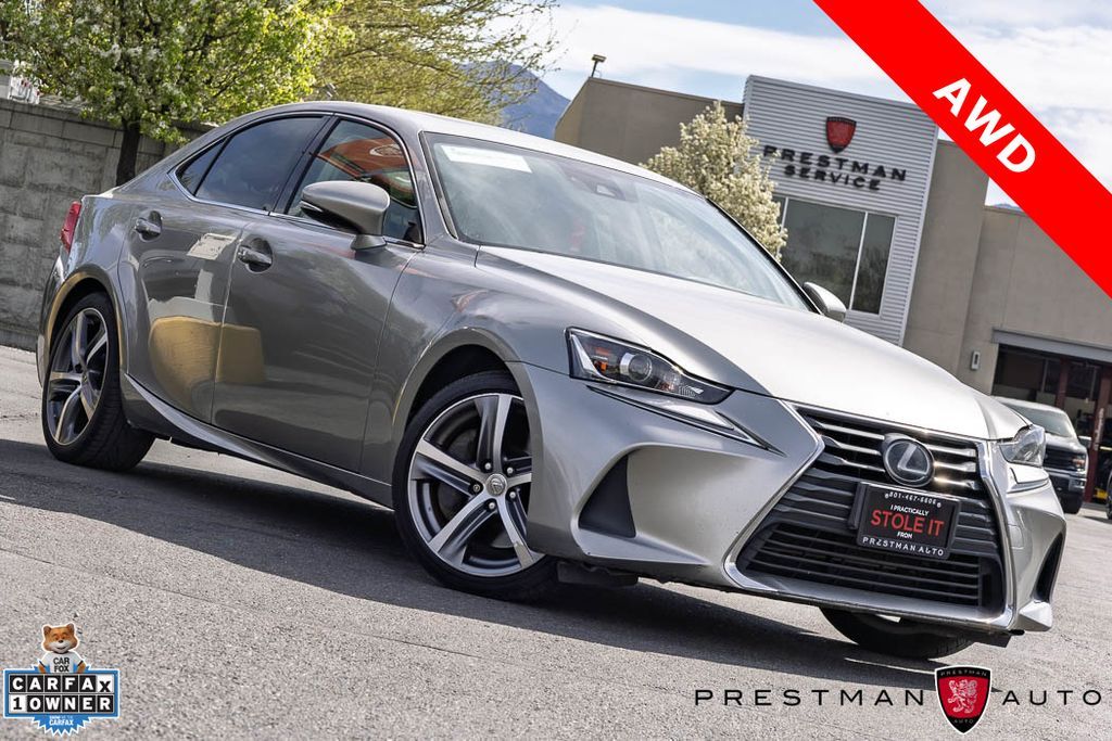 2018 Lexus IS Base
