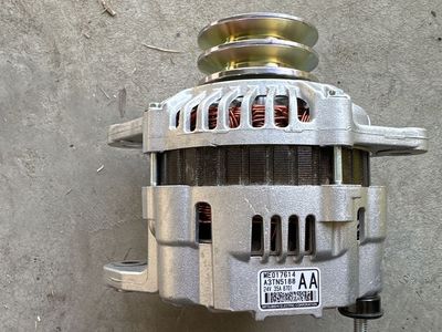 New Mitsubishi Alternator 24V Holland E160 Excavator Generator Forklift Pump