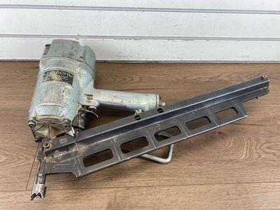 HITACHI NR83A PNEUMATIC FRAMING NAIL GUN 21° 3-1/4" NAILS #WCP039916