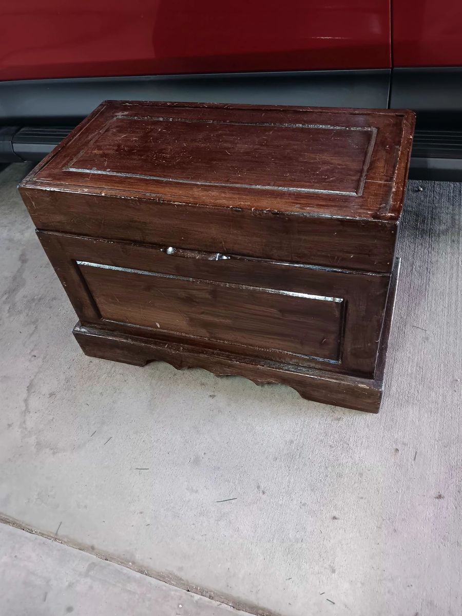 Storage box