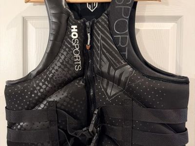 HO Sports Infinite Life Jacket Men's Adult 2XL Black/Grey USCG Approved Ski Vest