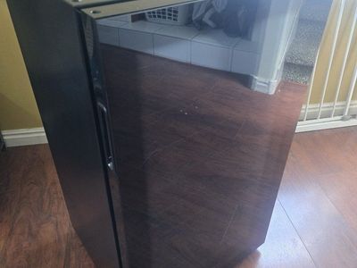 Frigidaire Wine Fridge 24 Bottle