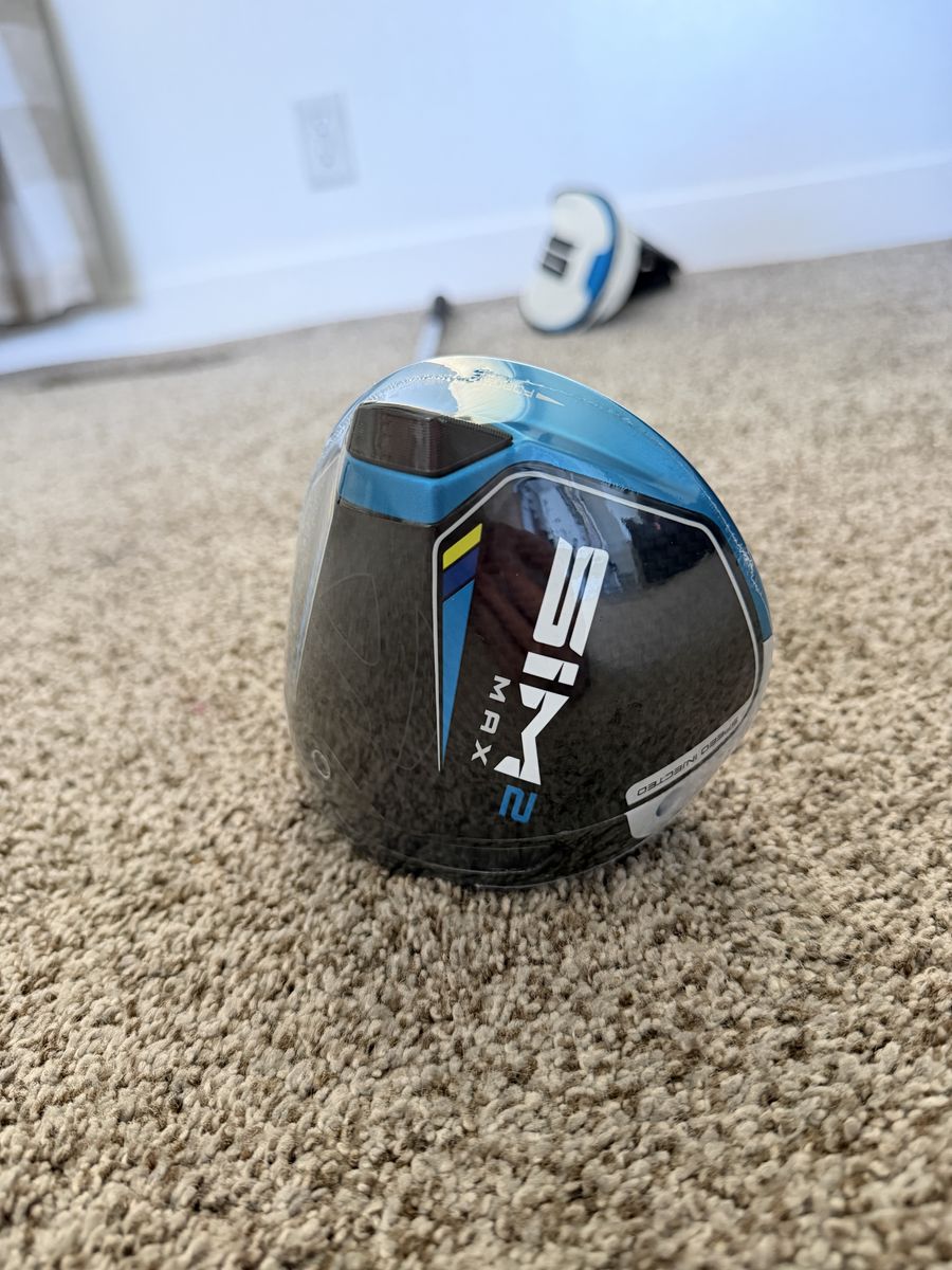 NEW Taylormade Sim2 Max Driver 10.5* Regular Flex