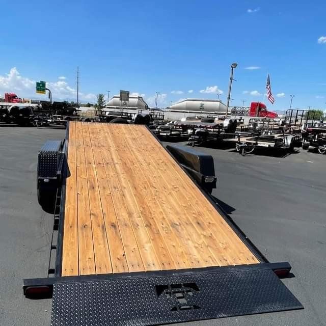 **Spring Sale**'26 Tilt Deck 22' 15.4k 83x22'