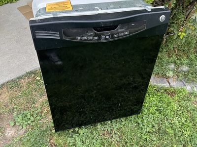 GE Built-in Dishwasher - it works