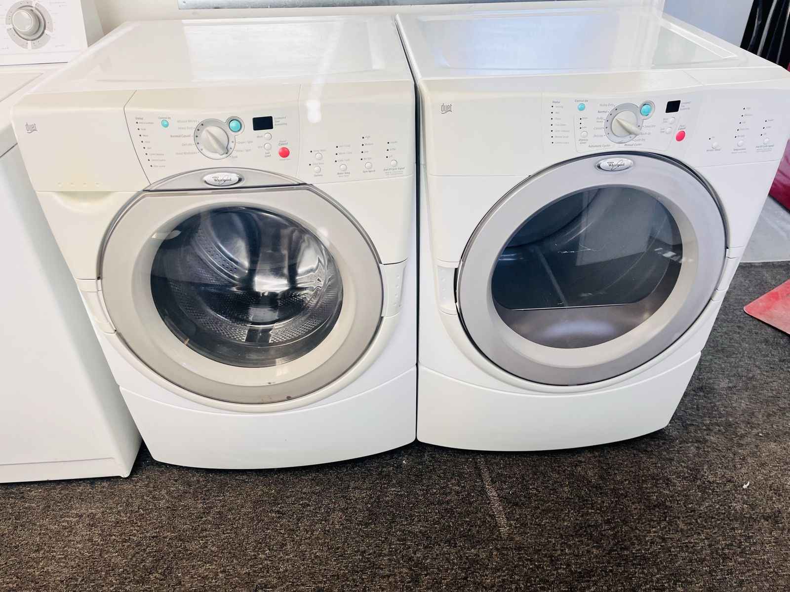 Whirlpool duet washer and dryer set