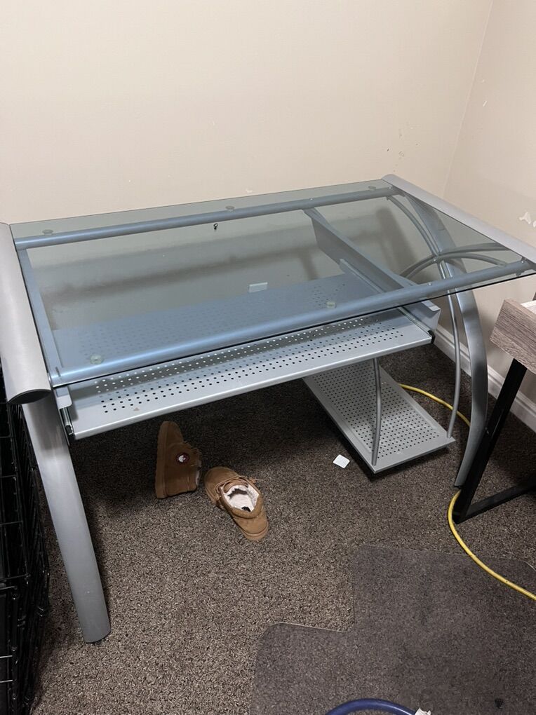 Really Nice Glass Desk