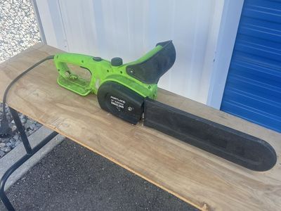 Portland 14" Electric Chainsaw - Corded, Green & Black, Used - Works Great